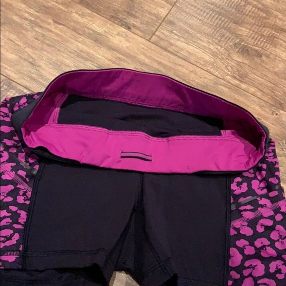Lululemon short bike shorts - Picture 5 of 9